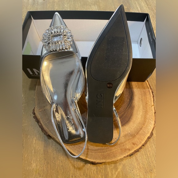 I.N.C Metallic Silver Flat Shoe Size 7 - Picture 4 of 6